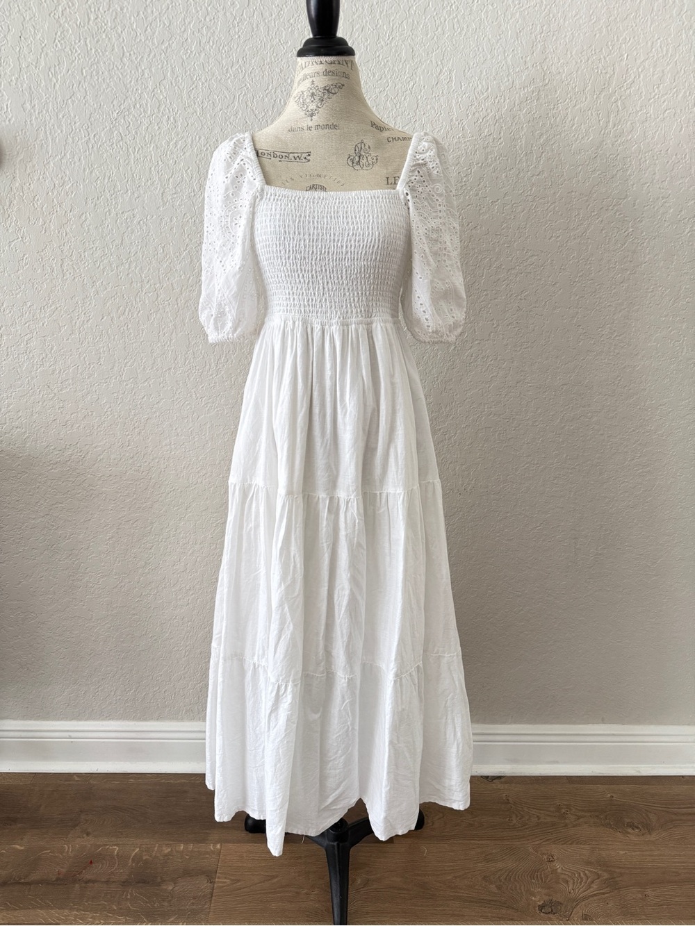 White Smocked Puff Sleeve Maxi Dress size 6